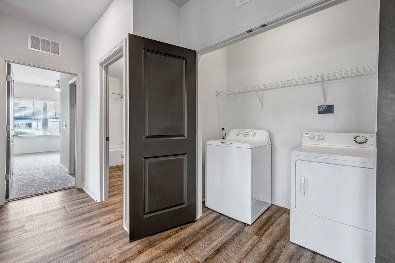 Gateway North - Photo 7 of 28