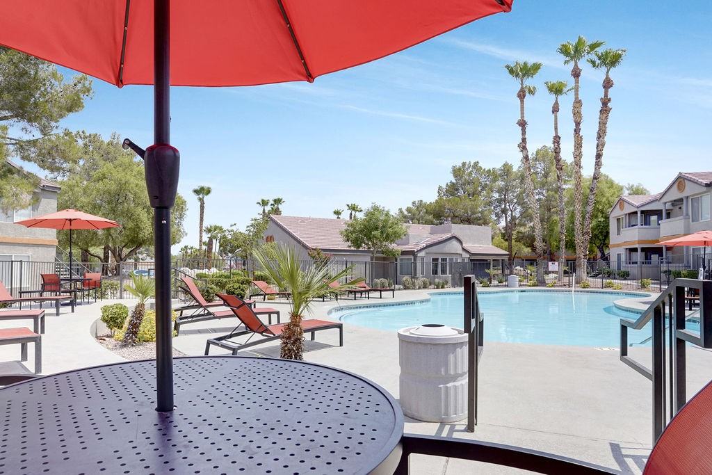 2051 North Torrey Pines Drive #2032 - Photo 5 of 42