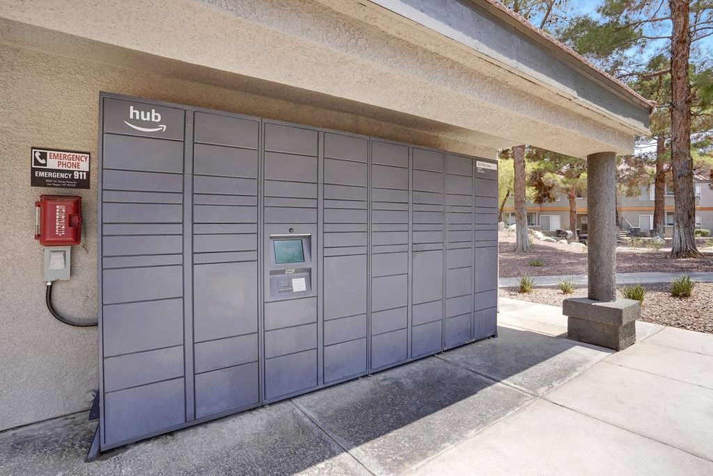 2051 North Torrey Pines Drive #2032 - Photo 7 of 42