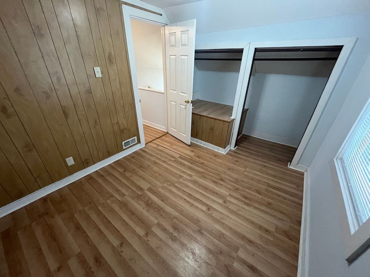 706 Erie St - Photo 4 of 9