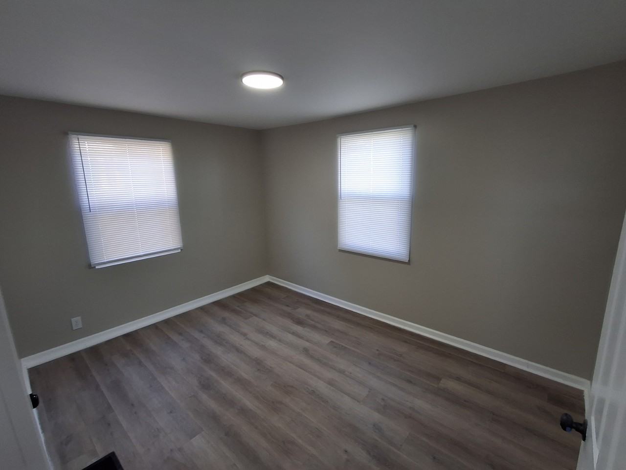 1079 E 20th Ave #NA - Photo 6 of 9