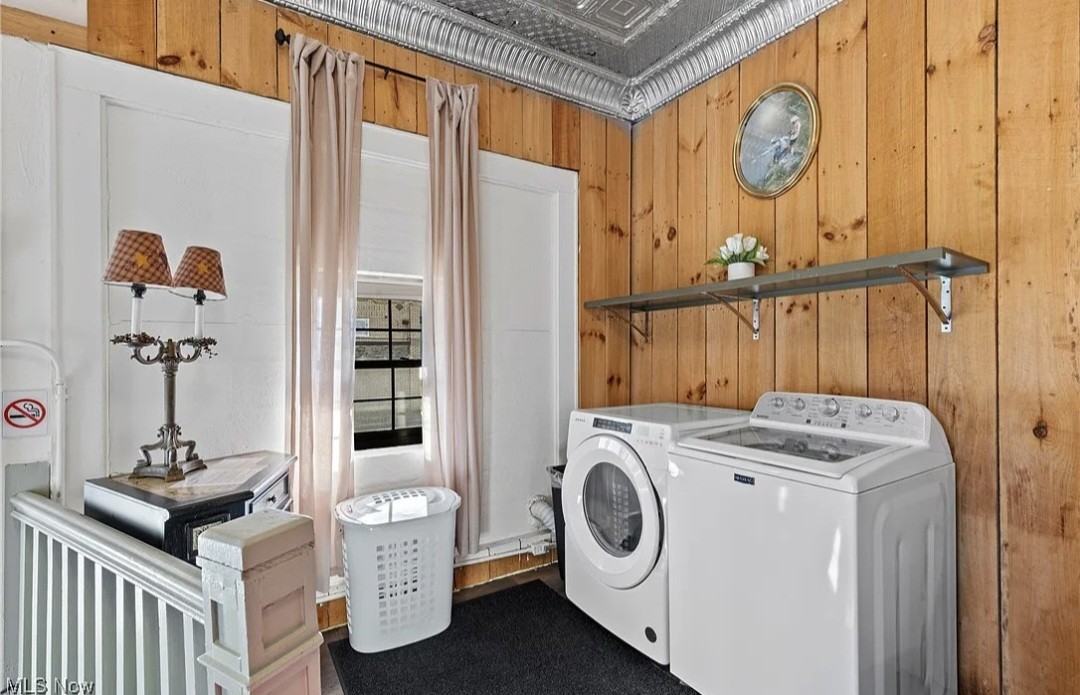 121 1st St - Photo 5 of 10