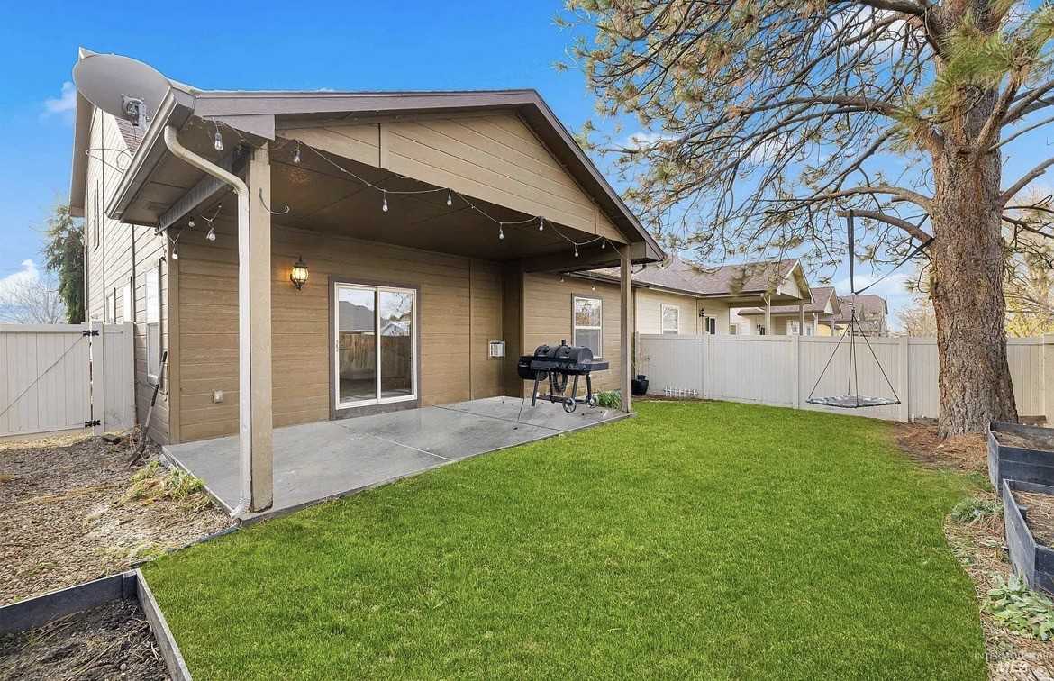 138 E Breinholt Ave #NONE - Photo 2 of 12