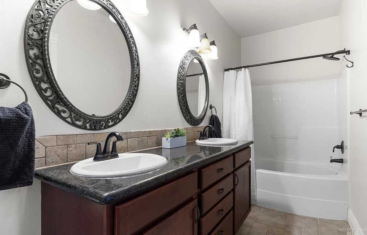 138 E Breinholt Ave #NONE - Photo 4 of 12