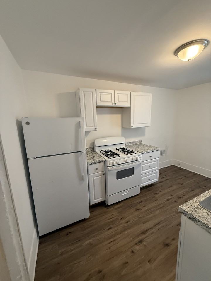 154 Franklin Street #2 - Photo 7 of 14