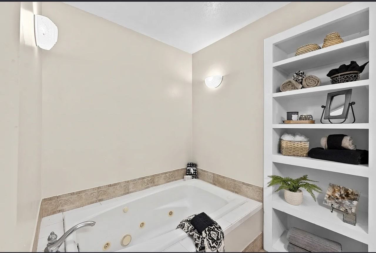 1902 W 47th Ter #NA - Photo 7 of 16