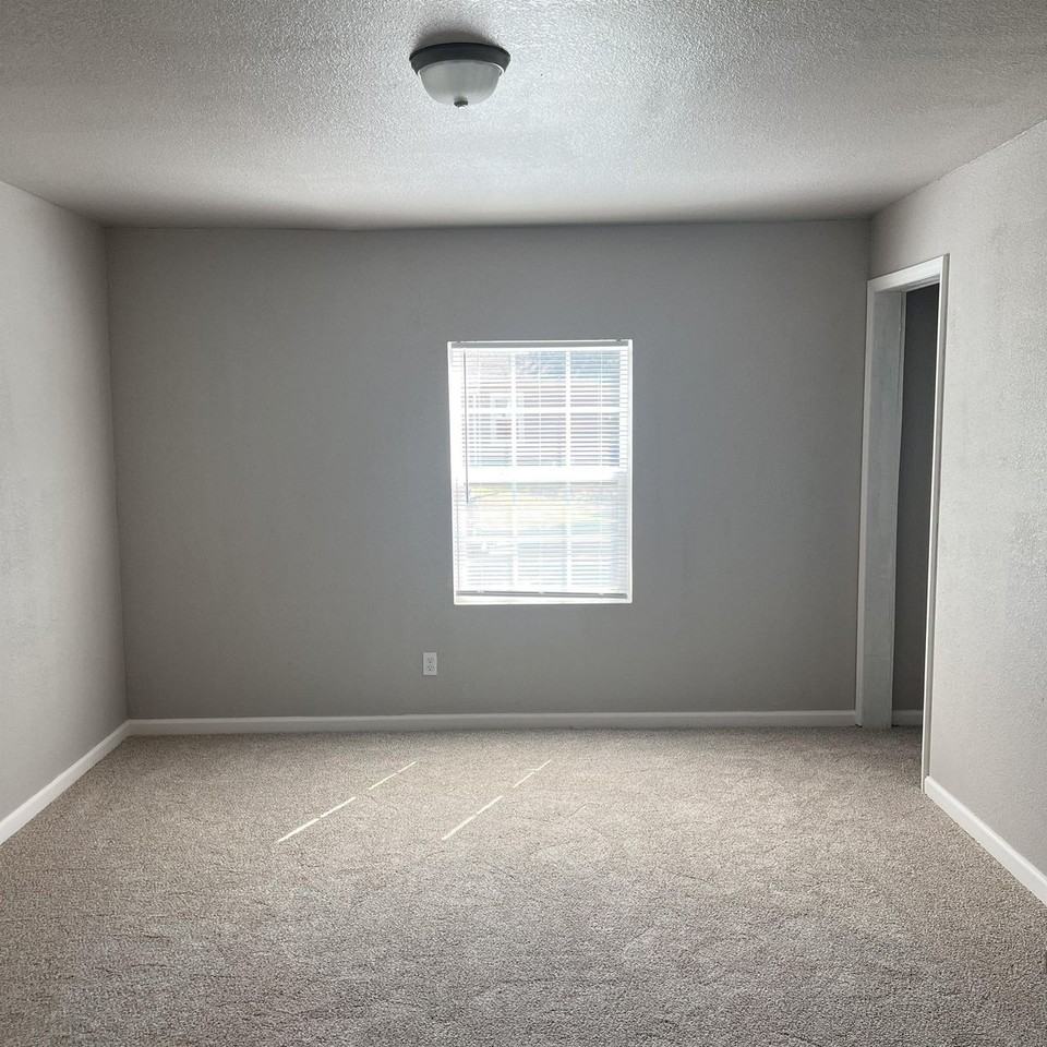 536 E Ute St #NA - Photo 7 of 7