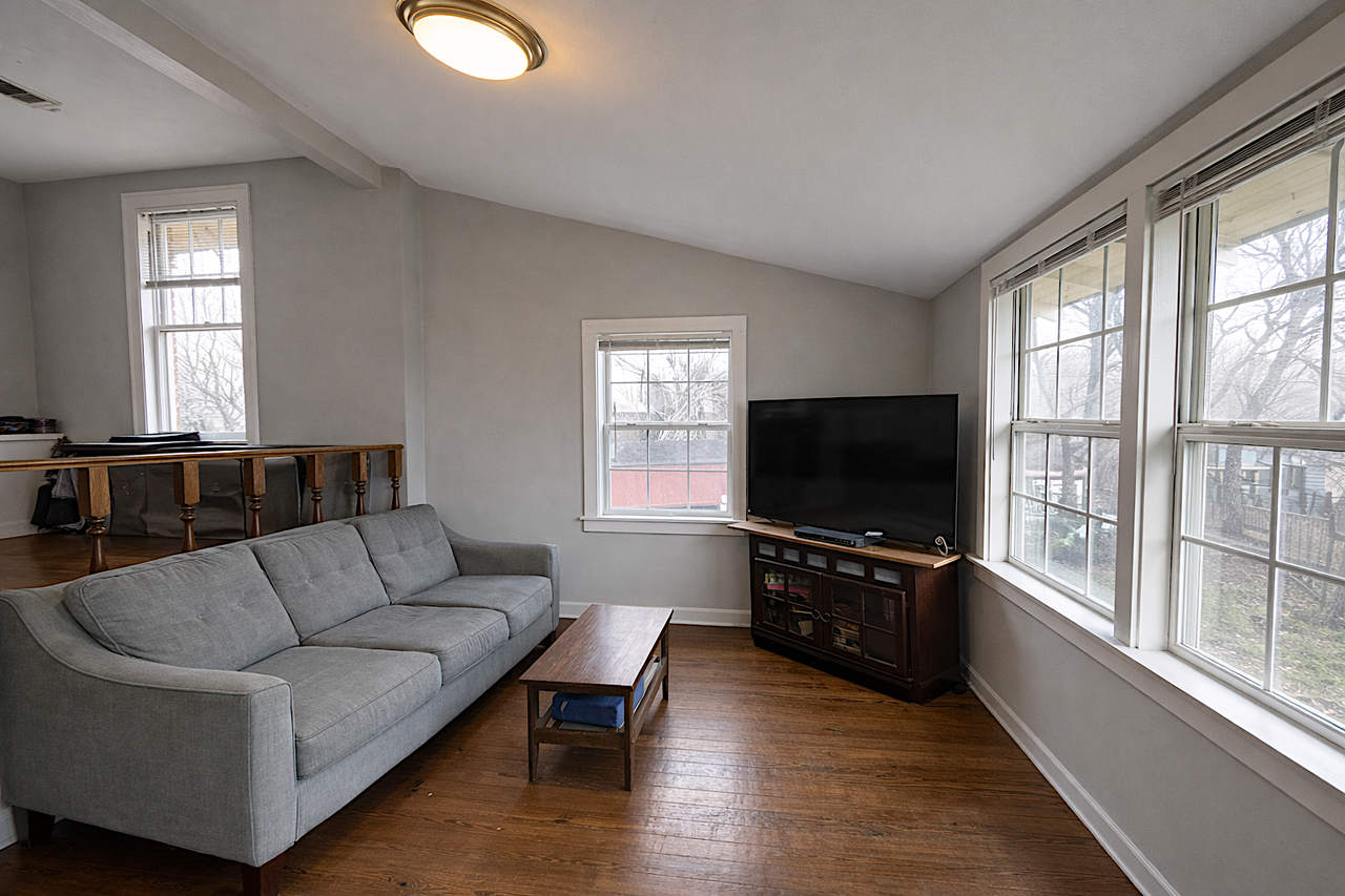 3219 W Markham St #B - Photo 5 of 15