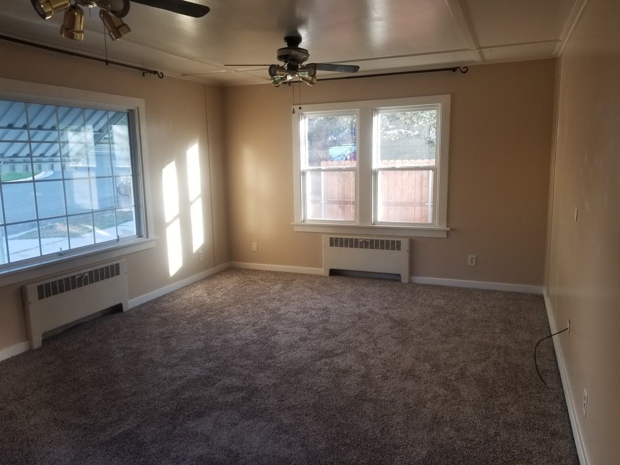 378 N 1st East St #380 - Photo 2 of 7