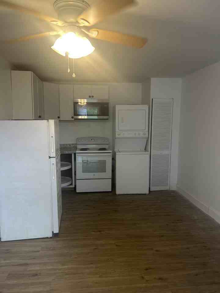 6218 Sw 32nd St #2 - Photo 2 of 6