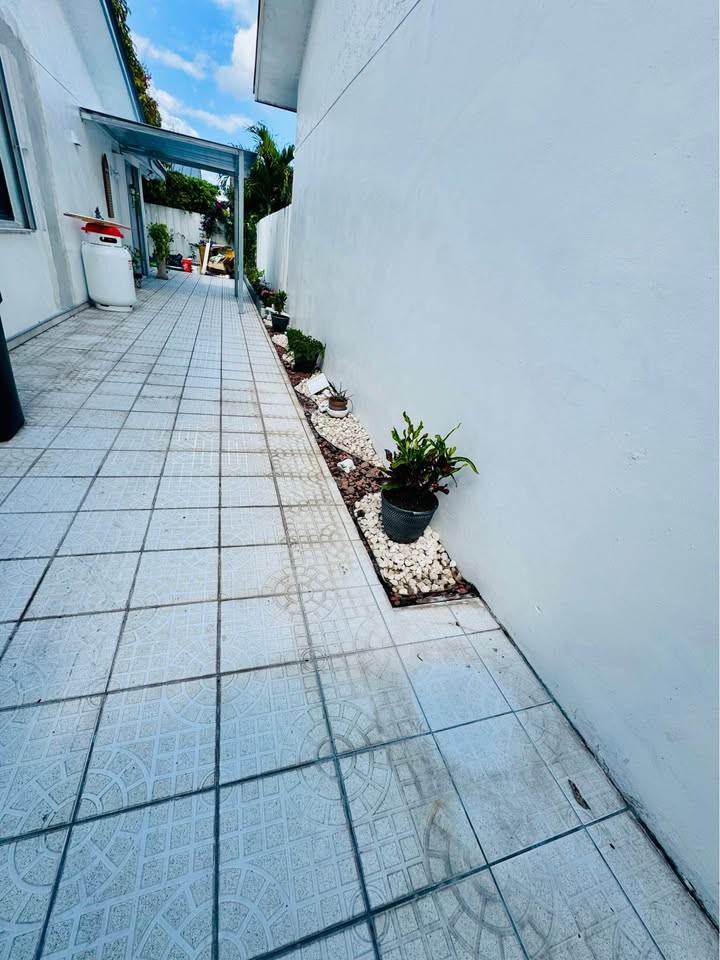 12801 Nw 9th St #NA - Photo 6 of 37