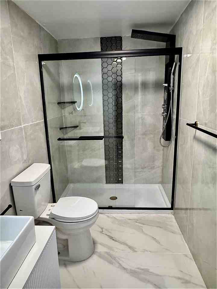 110 Main St #3 - Photo 5 of 18