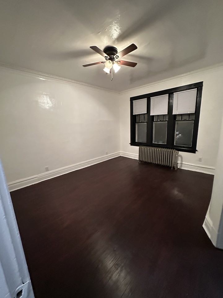 7409 S Maryland Ave #2 - Photo 4 of 7