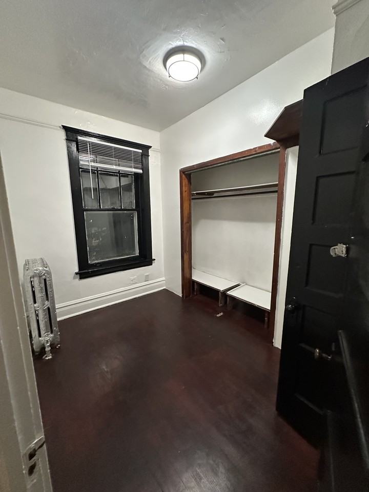 7409 S Maryland Ave #2 - Photo 5 of 7