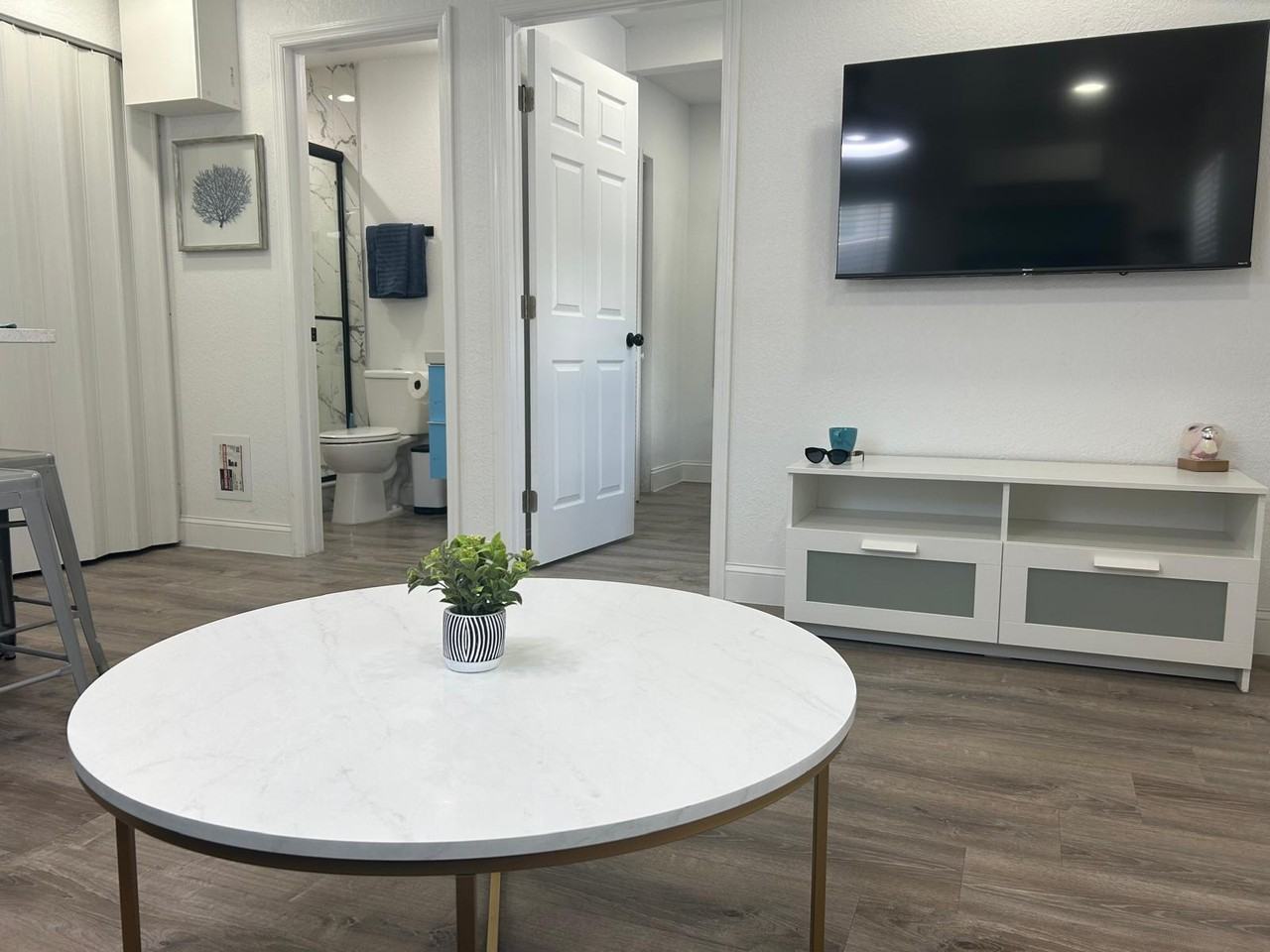 511 8th St N #3 - Photo 5 of 12