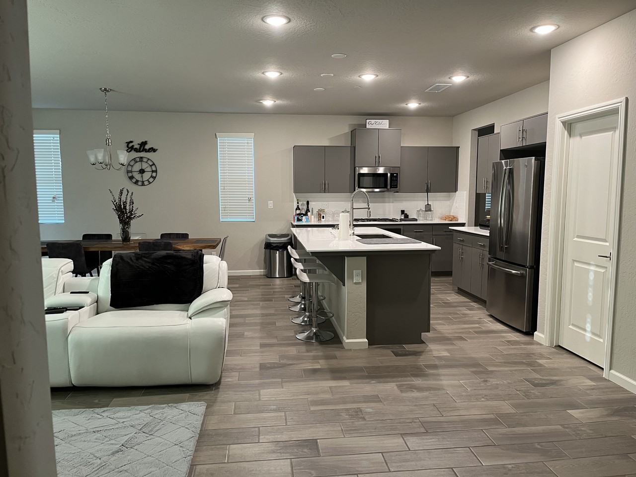 514 Cathedral Ct S #NA - Photo 7 of 23