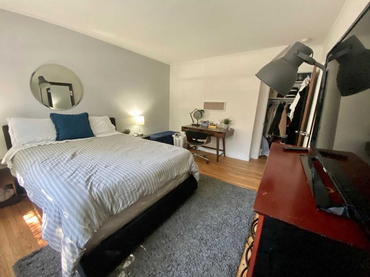 2423 Cambreleng LLC - Photo 3 of 29
