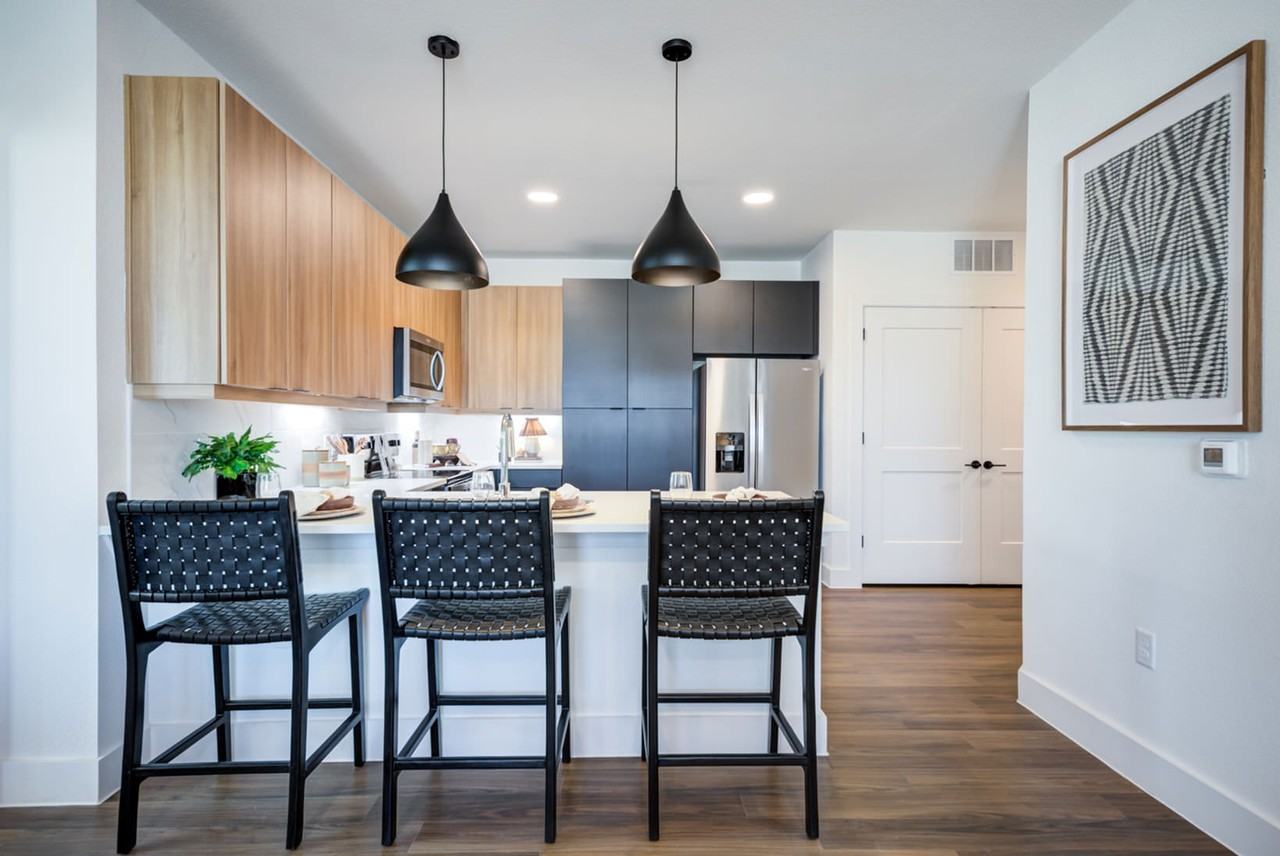 17626 Bulverde Road - Photo 4 of 12