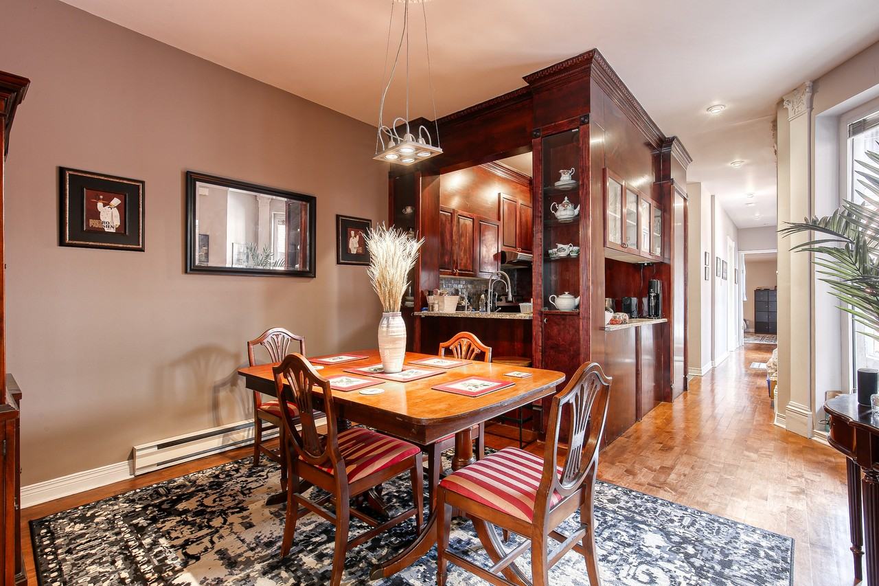 4553 Avenue de l'Esplanade - Photo 4 of 11