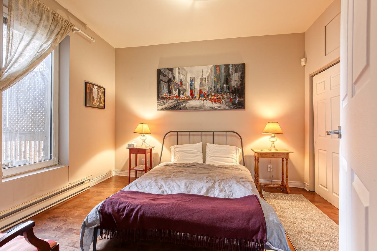 4553 Avenue de l'Esplanade - Photo 6 of 11