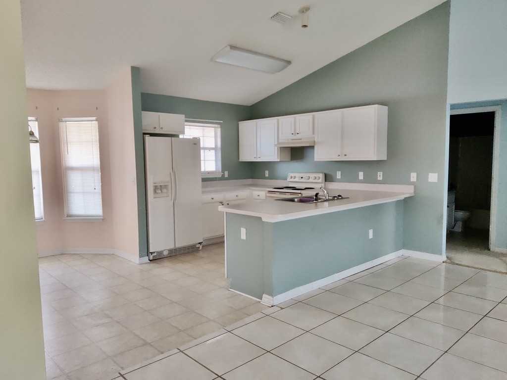 921 Shenandoah Ave #NA - Photo 2 of 23