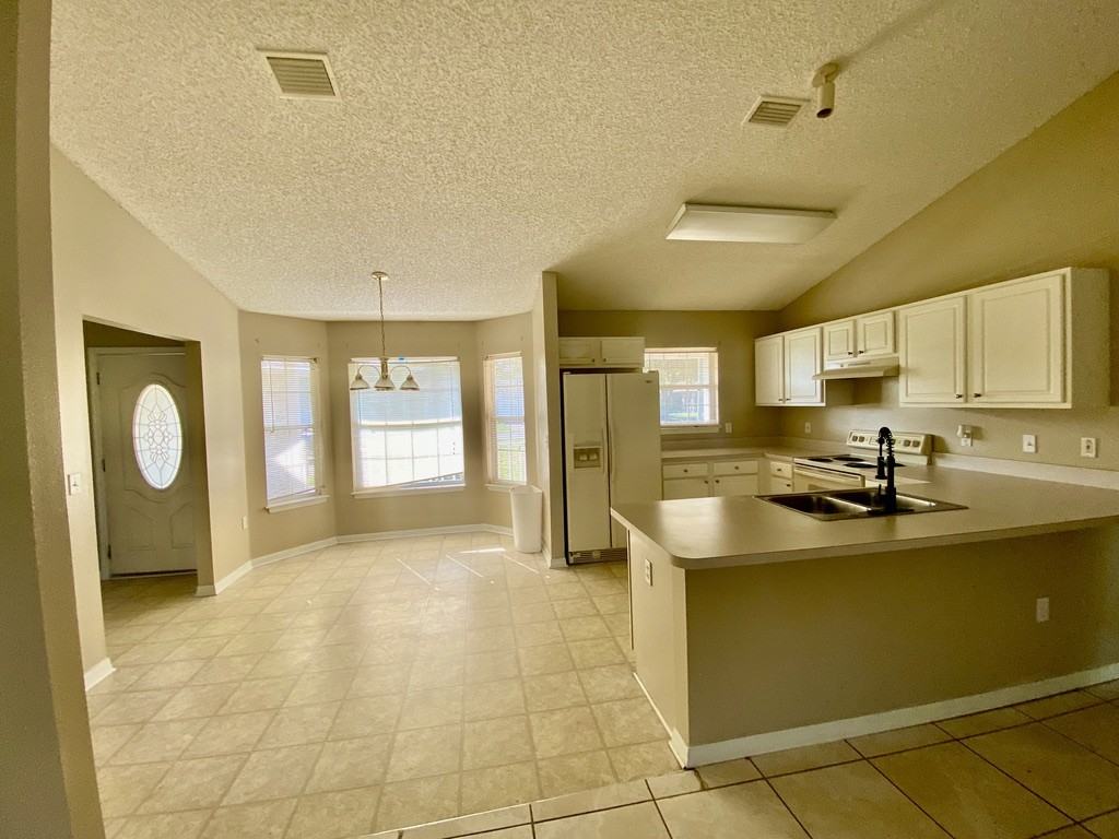 921 Shenandoah Ave #NA - Photo 7 of 23