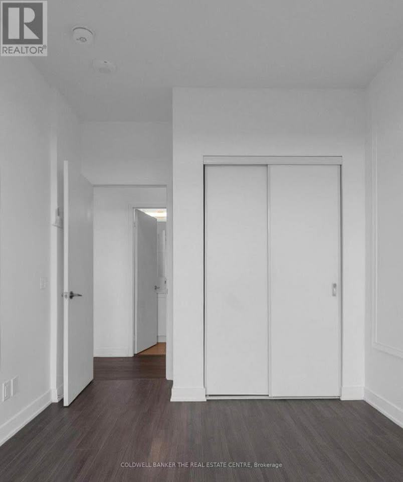 681 Yonge Street - Photo 2 of 20