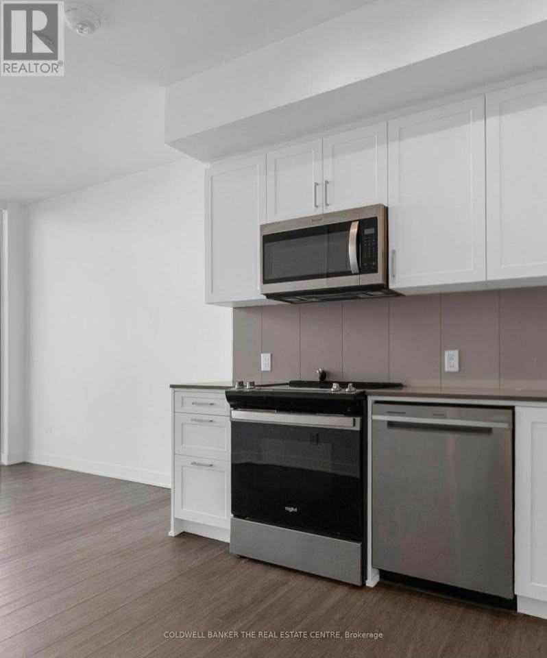 681 Yonge Street - Photo 3 of 20