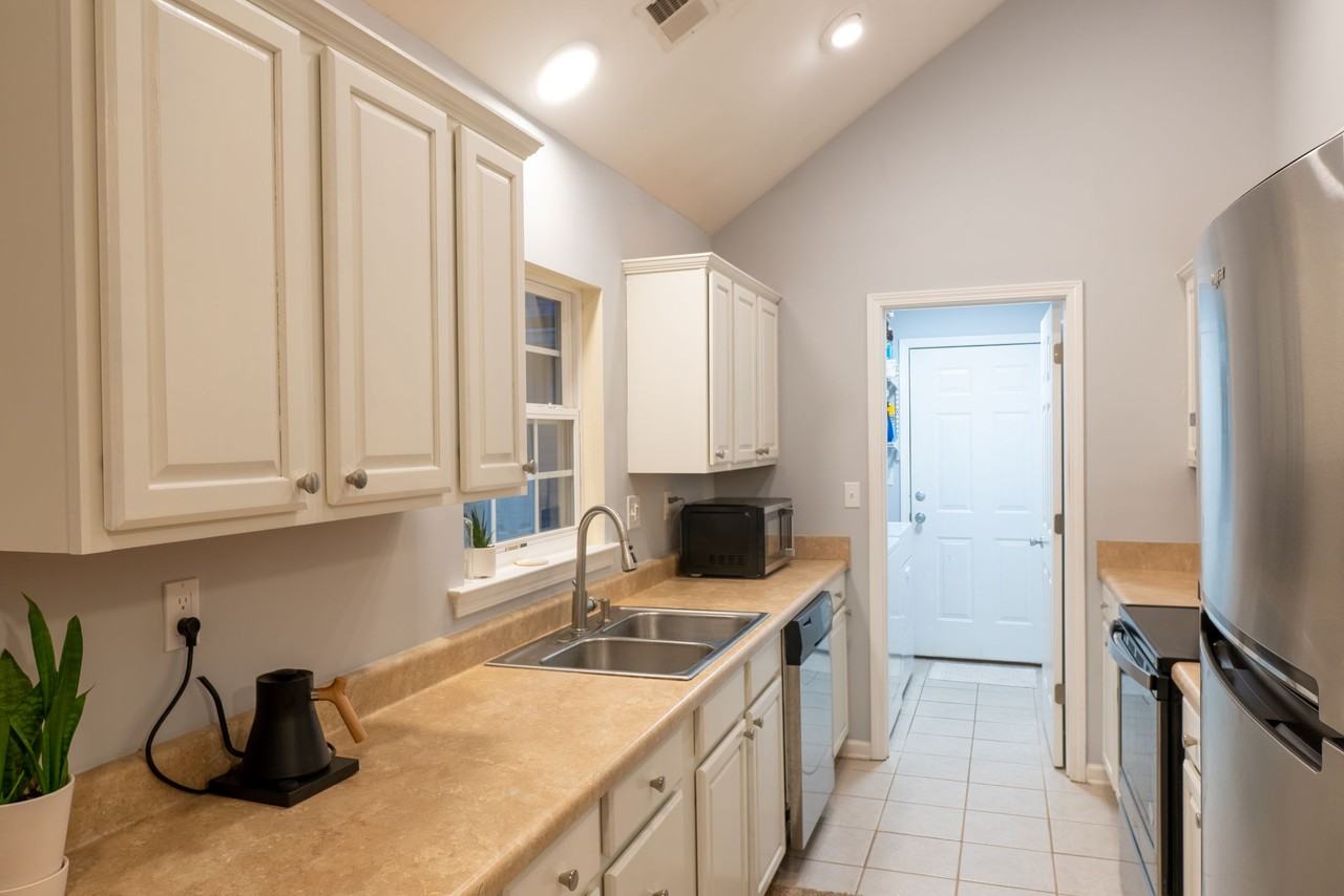 1103 Reverend Joseph Heyward Rd #NA - Photo 7 of 23