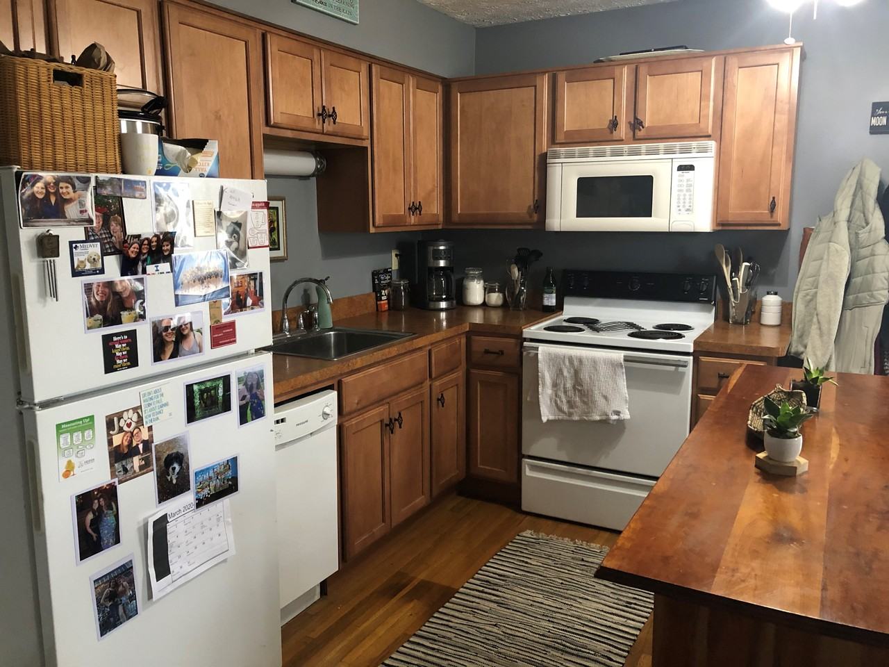 1291 Forsythe Ave #E - Photo 3 of 17