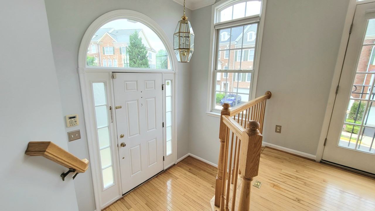 3341 Wilton Crest Ct - Photo 2 of 50