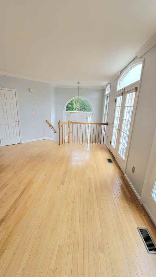 3341 Wilton Crest Ct - Photo 3 of 50