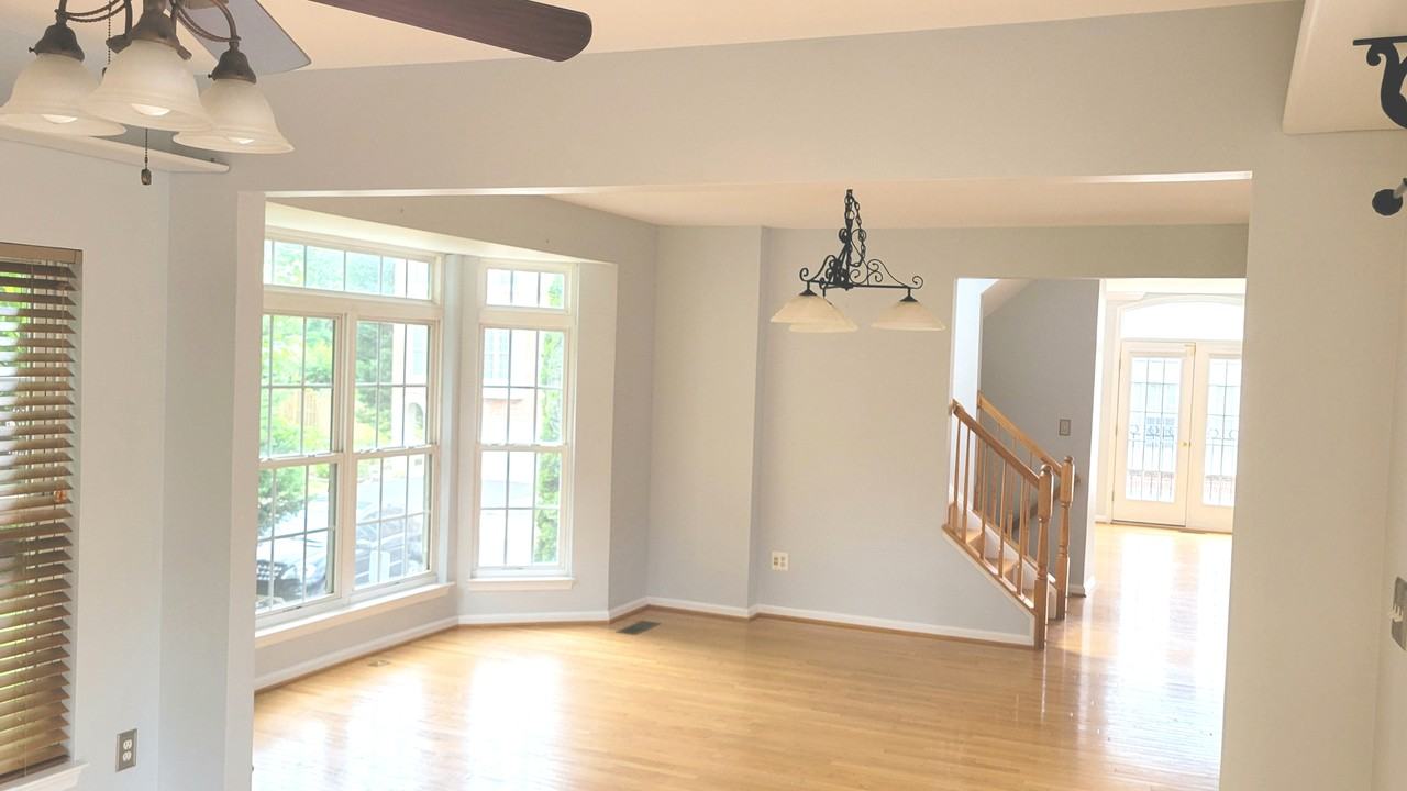 3341 Wilton Crest Ct - Photo 4 of 50