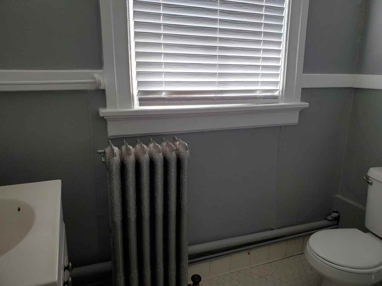 137 N Willett St #201 - Photo 3 of 5