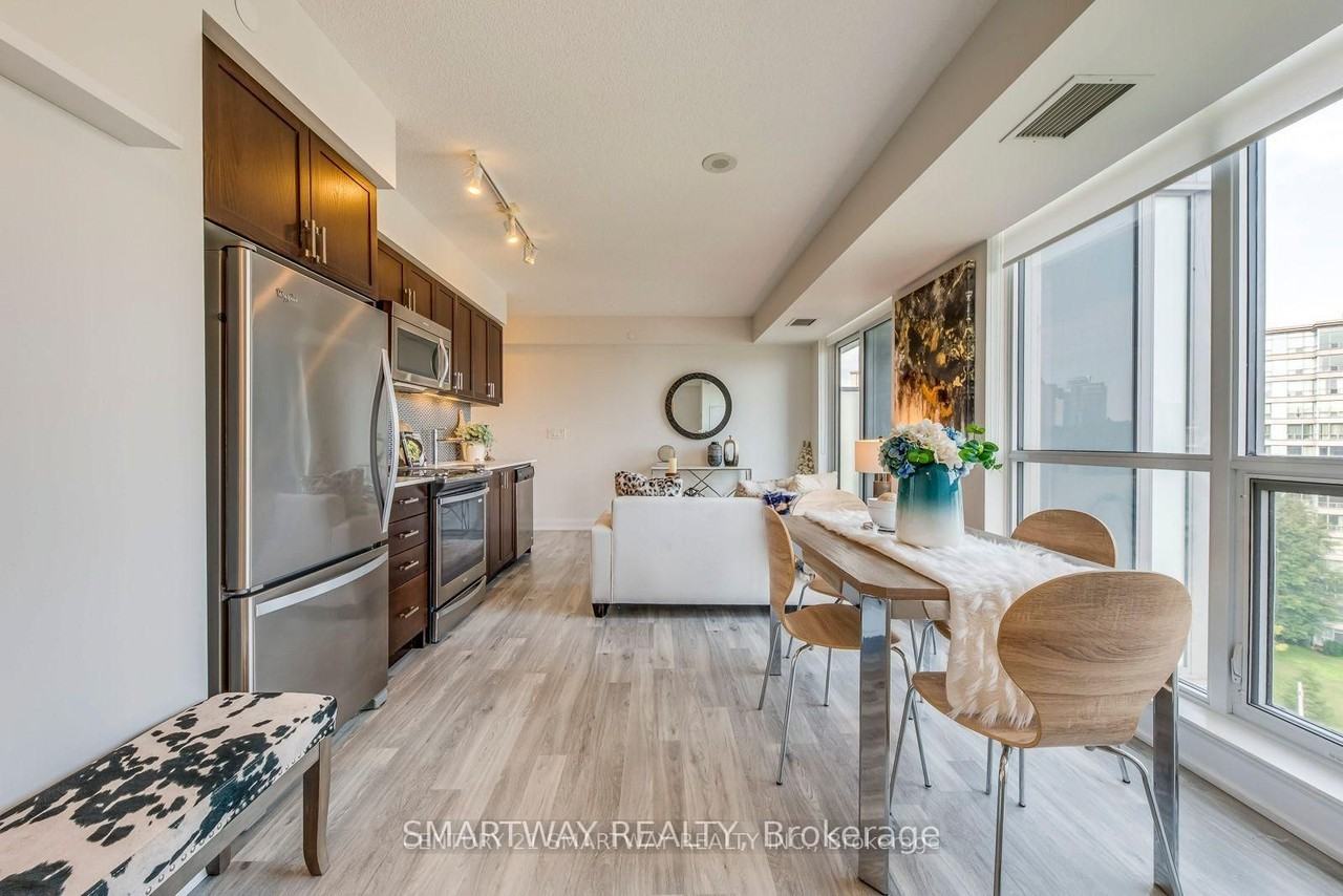 18 Graydon Hall Drive #905 - Photo 5 of 11