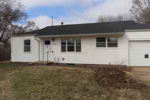 featured image of 908 Plaza Dr #1