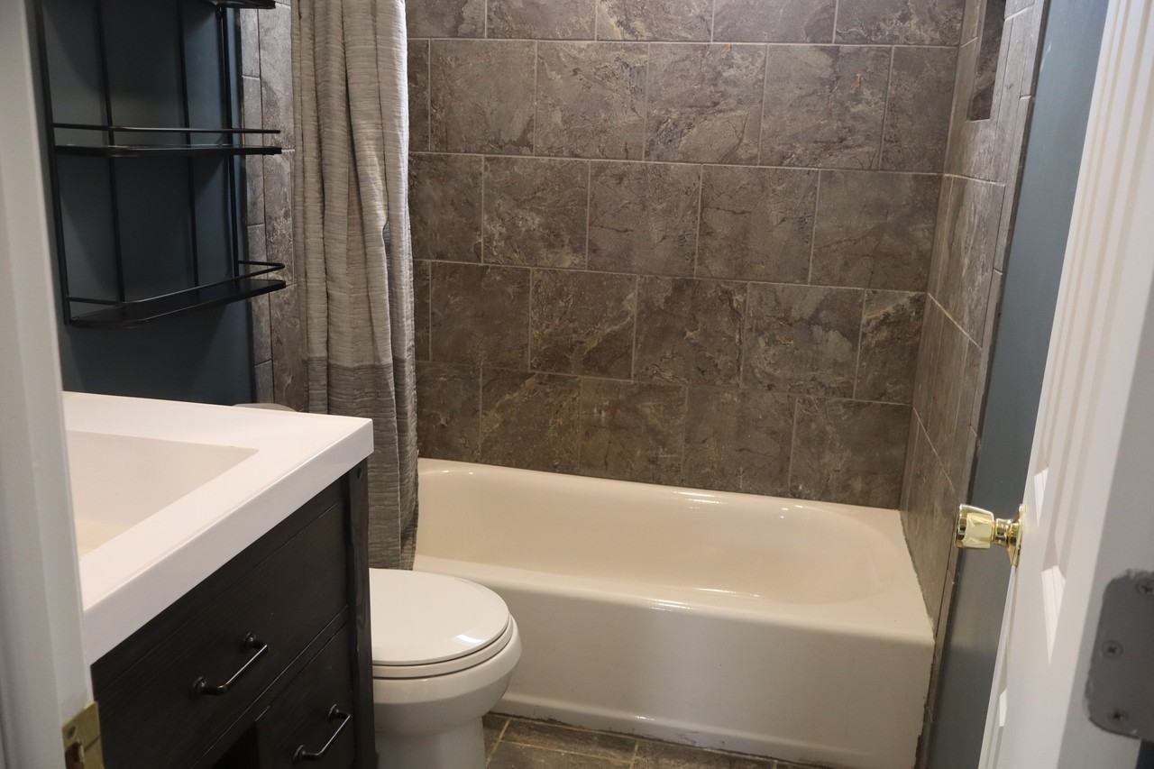 908 Plaza Dr #1 - Photo 3 of 11