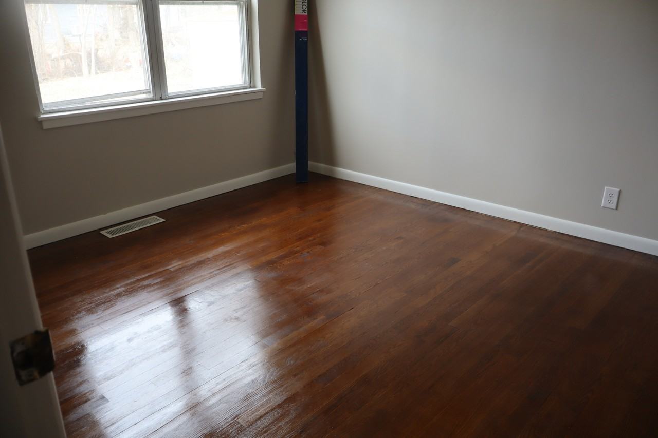 908 Plaza Dr #1 - Photo 4 of 11