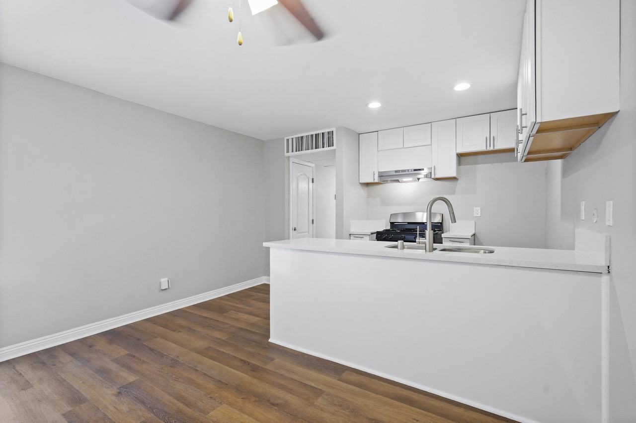 8601 International Avenue #122 - Photo 3 of 37