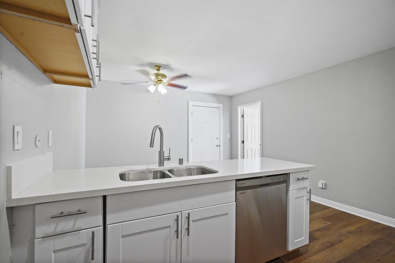 8601 International Avenue #122 - Photo 5 of 37