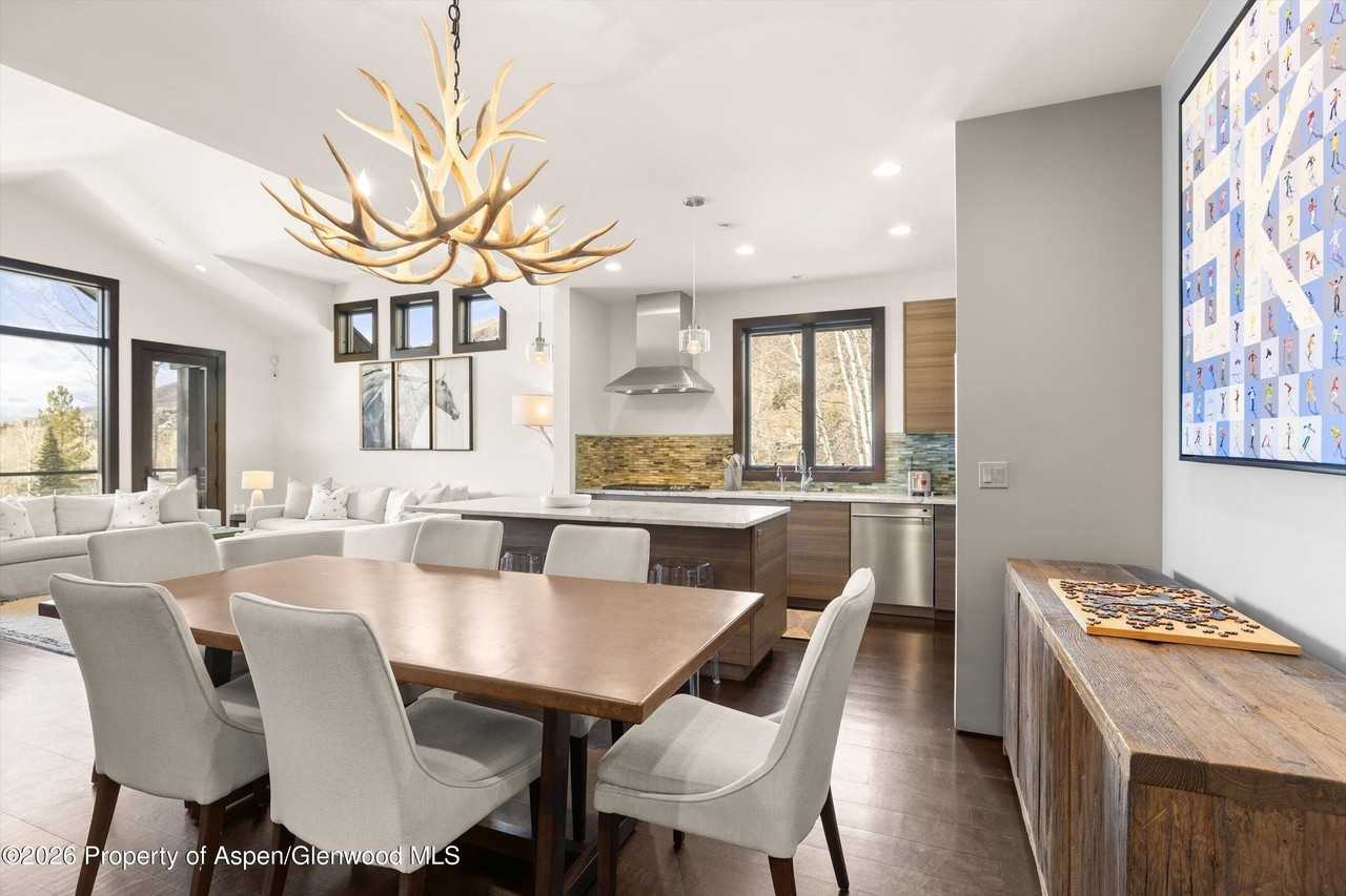 505 Park Cir Unit B - Photo 5 of 26