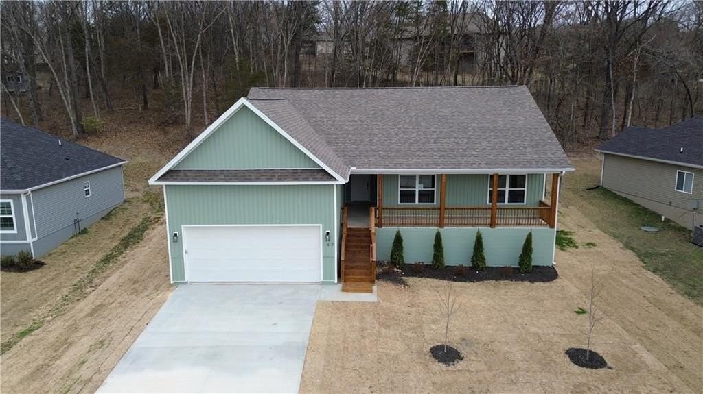 47 Overton Dr - Photo 2 of 46