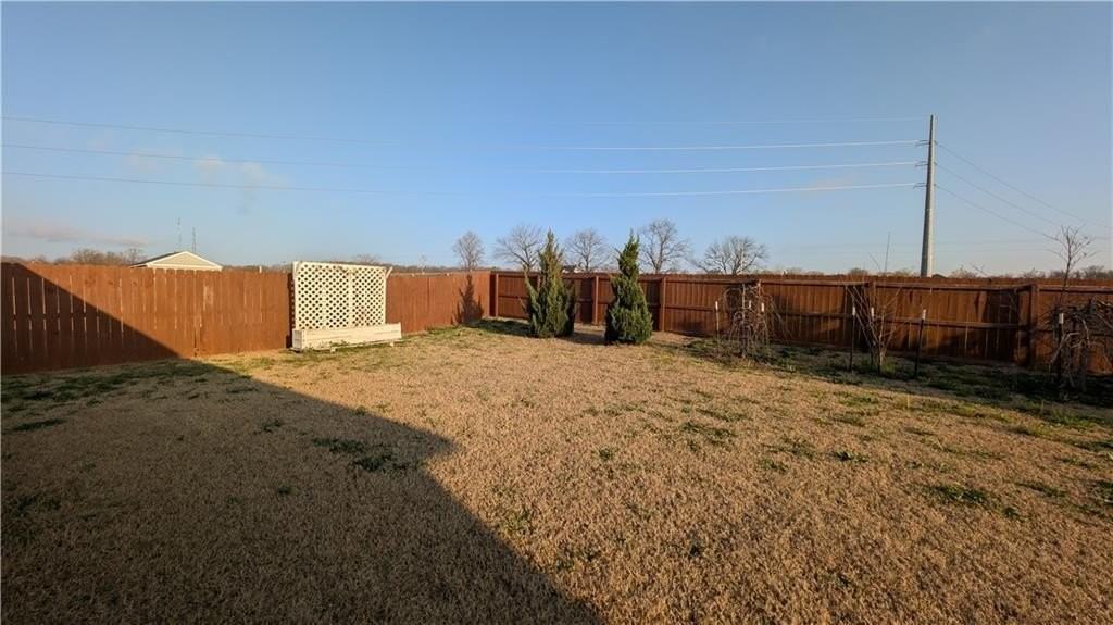 716 Nw 71st Ave - Photo 2 of 16