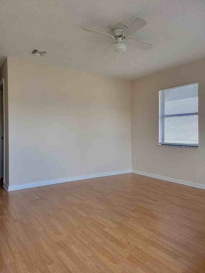 3317 Timberline Rd W - Photo 2 of 11