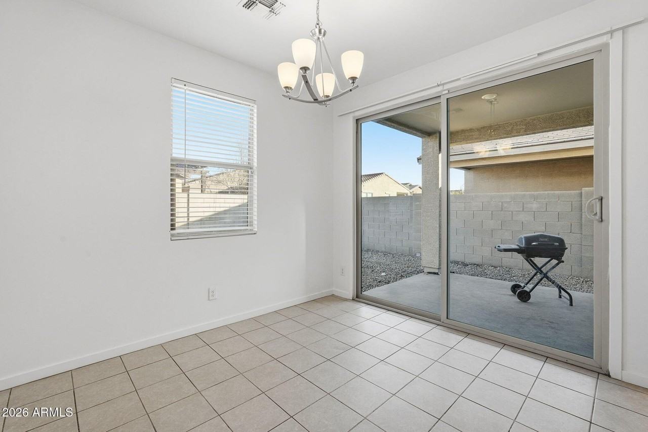 6762 W Encinas Ln - Photo 7 of 15