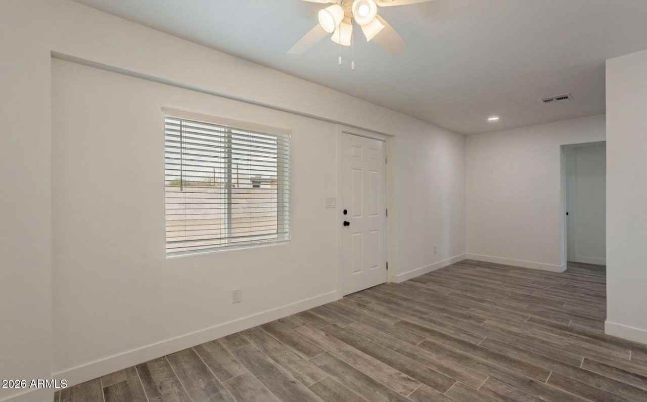 5039 N 18th Ave Apt 3 - Photo 2 of 18