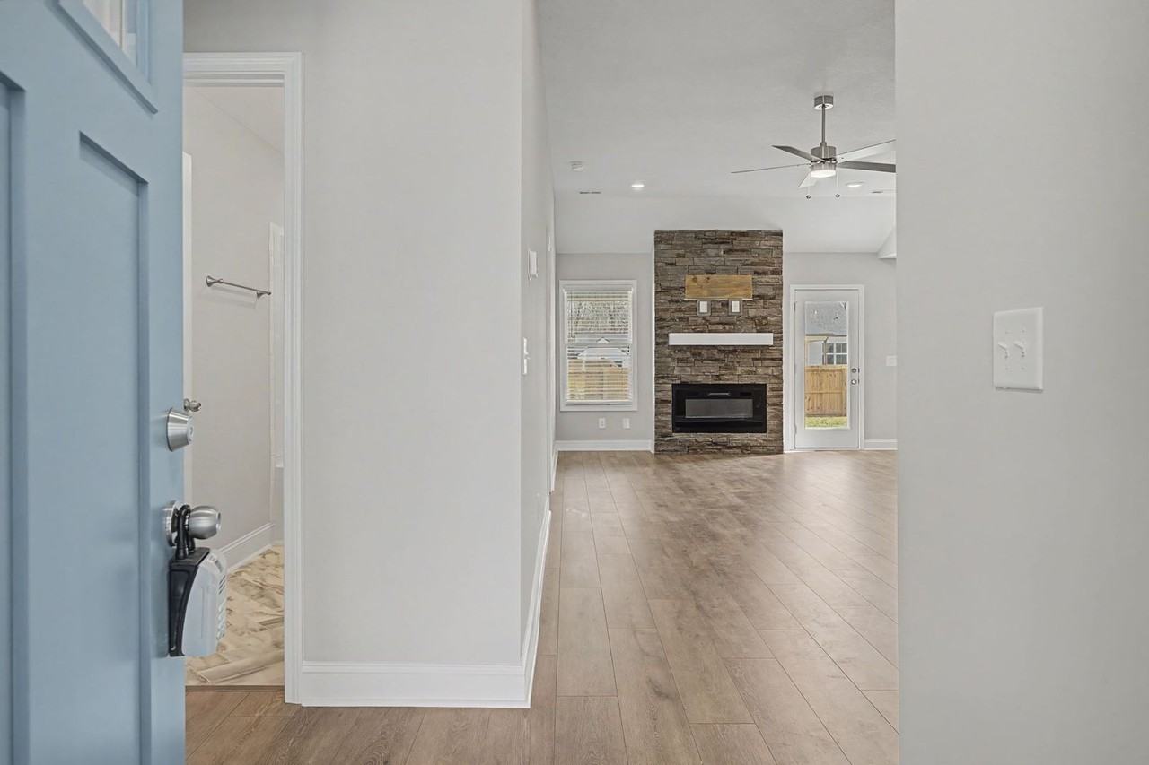 199 Donegal Dr - Photo 5 of 29