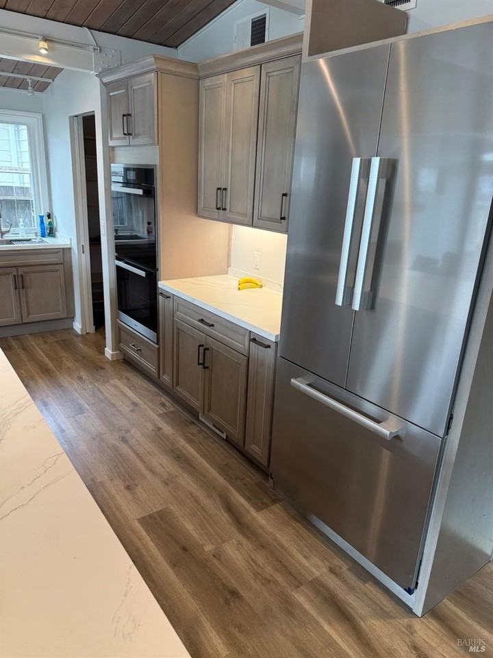 16 Harbor View Ct - Photo 6 of 20