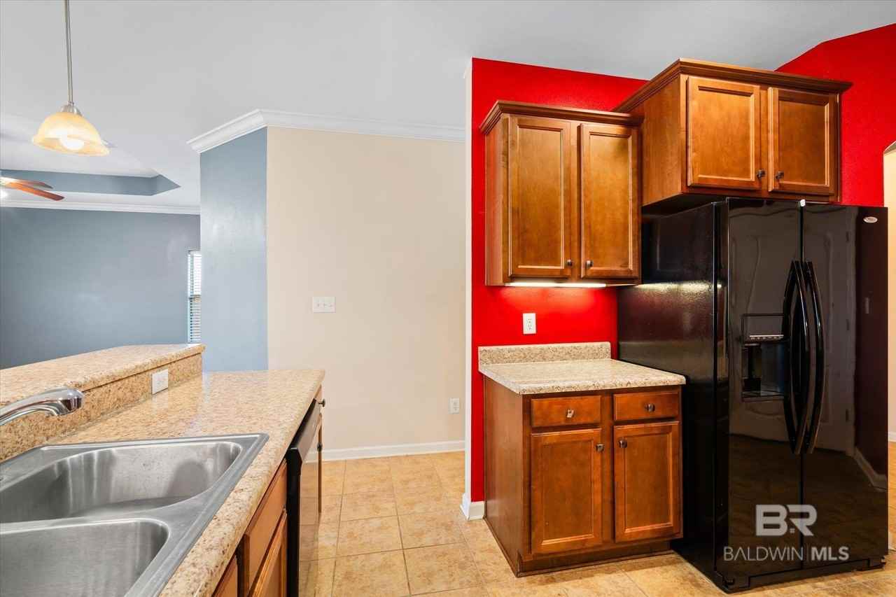 9335 Pembrook Loop - Photo 4 of 21