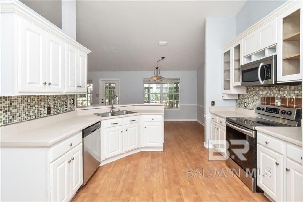 30894 Pinyon Dr - Photo 6 of 39